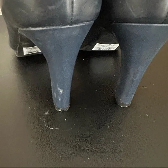 Clarks Women's Adriel Viola Dress Pump size 10 M Heel Navy Blue Business Casual - Picture 3 of 9